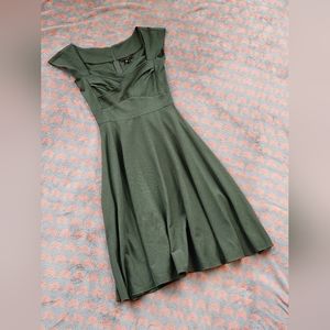 Stop Staring! Retro Swing Dress in Green and Black Houndstooth Size Large